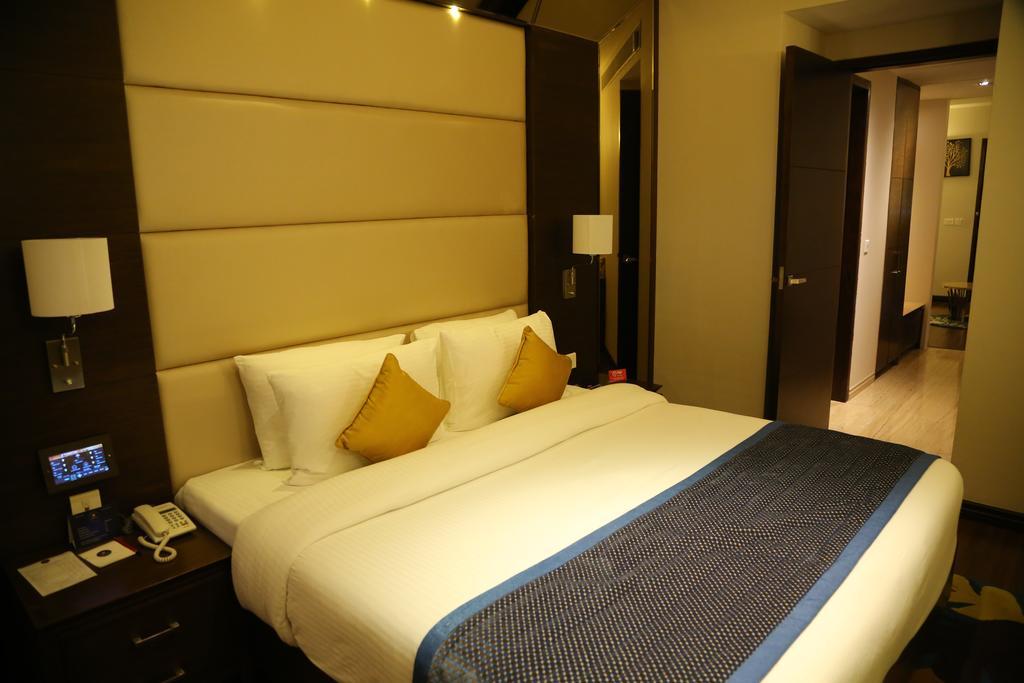 Oyo Premium Panchkula Sector 5 Hotel Exterior photo
