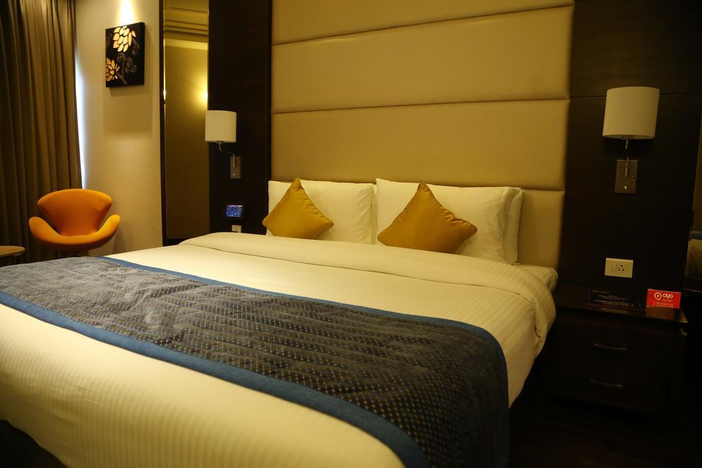 Oyo Premium Panchkula Sector 5 Hotel Exterior photo