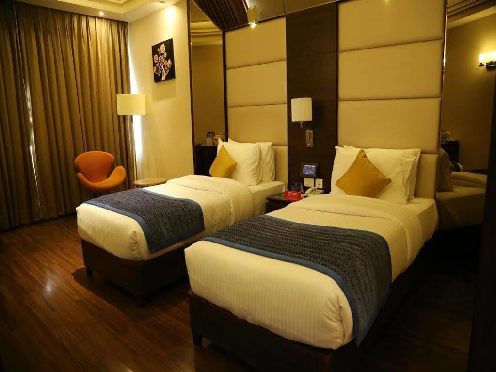 Oyo Premium Panchkula Sector 5 Hotel Exterior photo